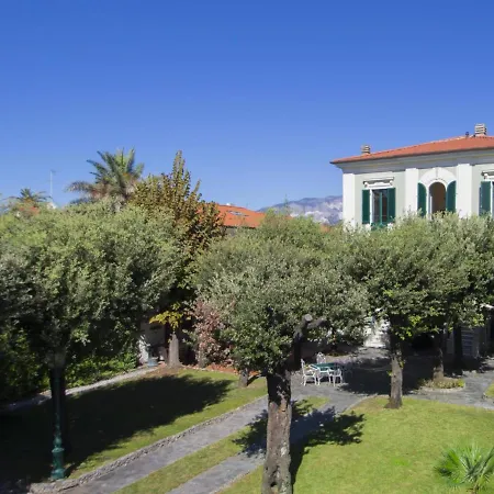 Villa Locazione Turistica Nicodemi - Casina - Marina di Massa